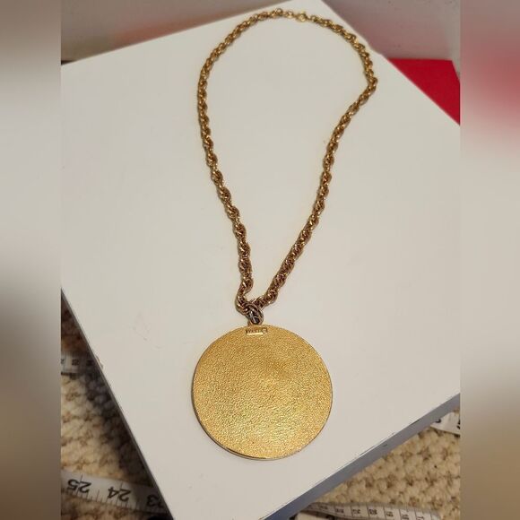 Vintage Mint Napier "Chinese Zodiac" Round Pendant Necklace Gold-Tone 12" Chain - Picture 2 of 4